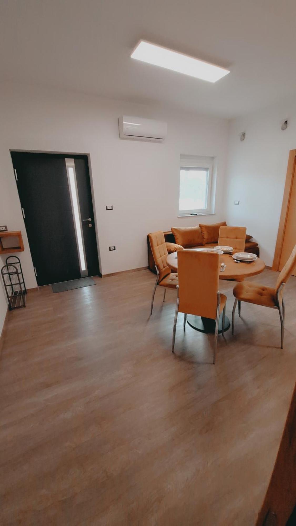Apartments Roko Izola Luaran gambar