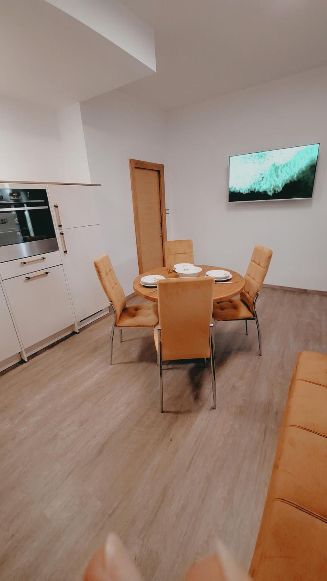 Apartments Roko Izola Luaran gambar